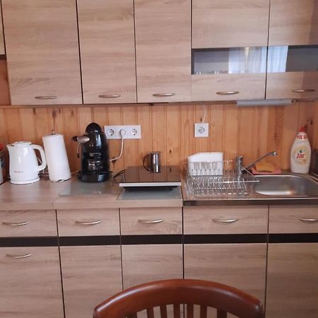 Matyas Apartman Tard Exterior photo